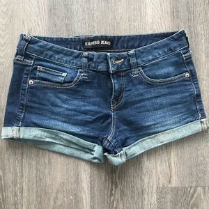 Express Shorts
